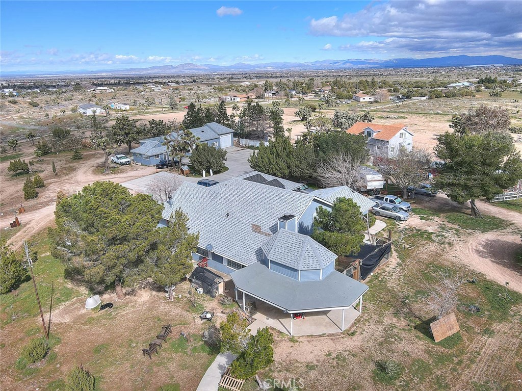 8529 Nielson Road Phelan, CA 92371 - Photo 3 of 44 a view of a city