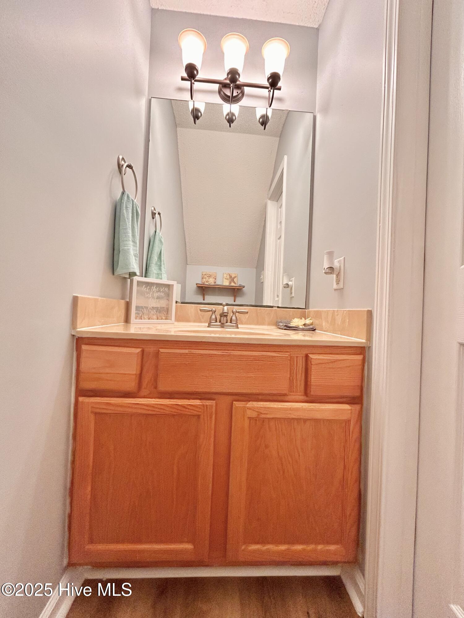105 Coral Ridge Road Richlands, NC 28574 - Photo 32 of 41 Half Bath