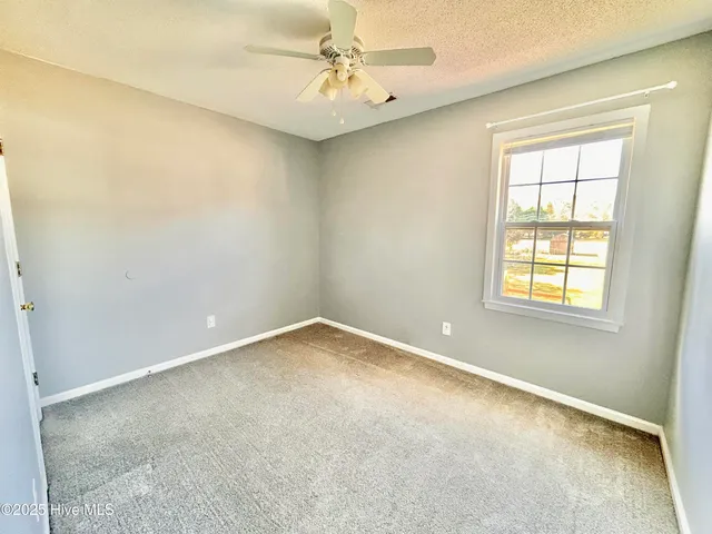 $292,000 | 105 Coral Ridge Road, Richlands, NC 28574