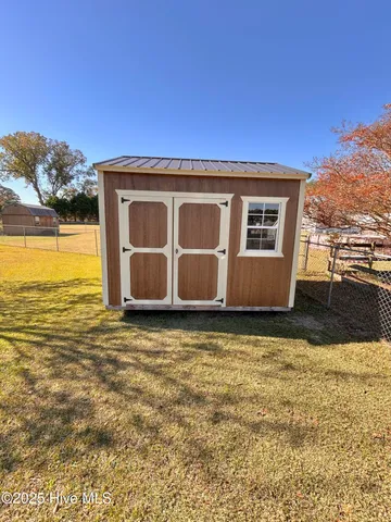 $292,000 | 105 Coral Ridge Road, Richlands, NC 28574