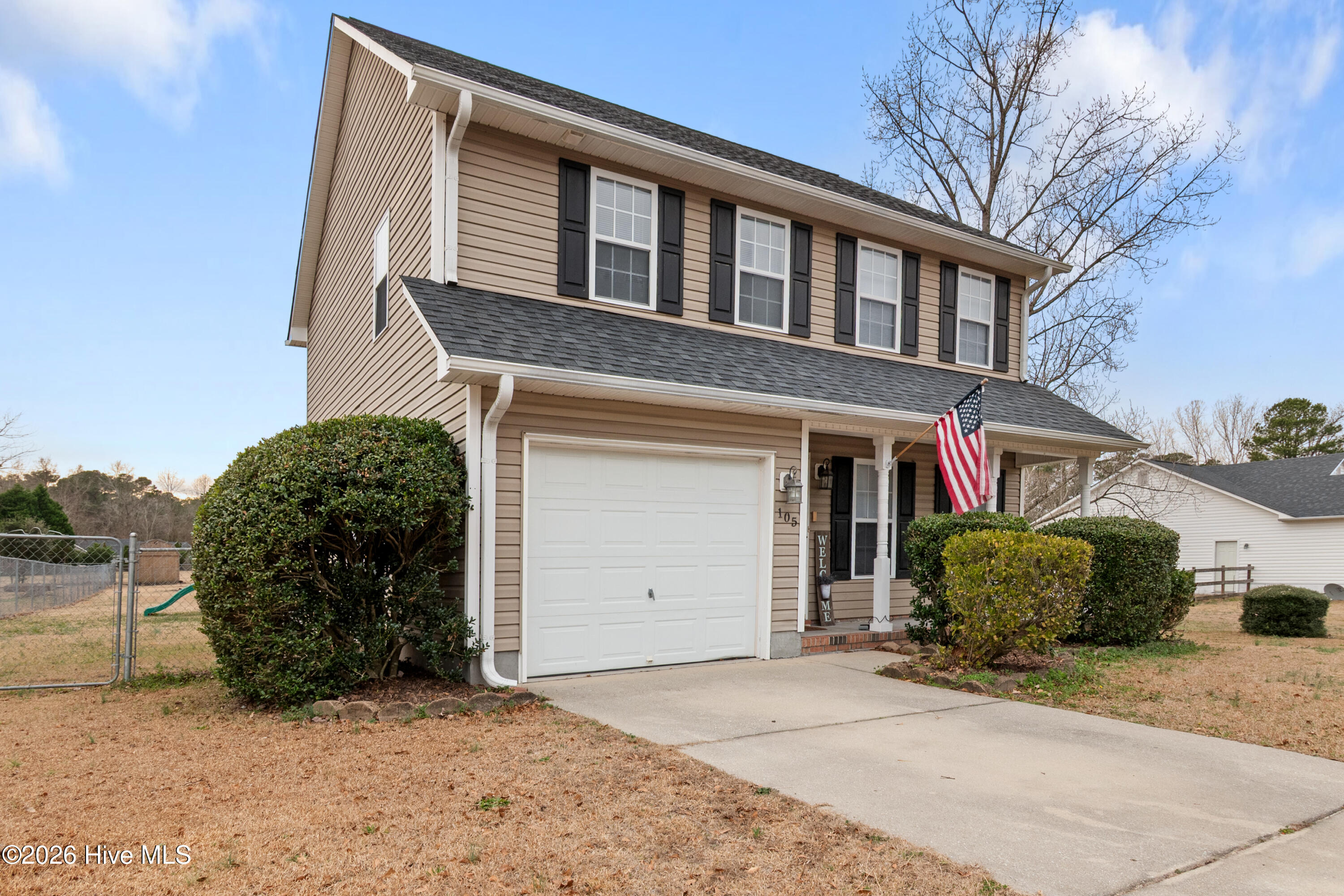 105 Coral Ridge Road Richlands, NC 28574 - Photo 4 of 41 Side View