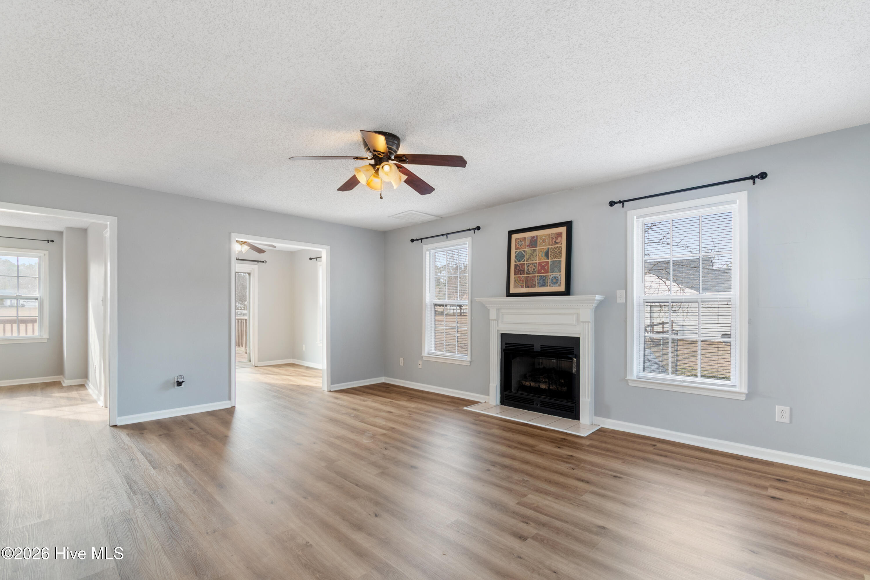 105 Coral Ridge Road Richlands, NC 28574 - Photo 5 of 41 Living Room to Formal Dining Room