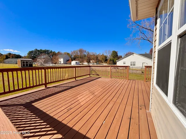 $292,000 | 105 Coral Ridge Road, Richlands, NC 28574