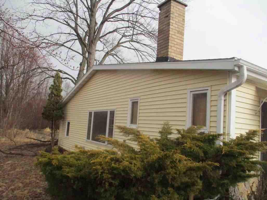 4218 Rowell Lane Abrams, WI 54101 - Photo 5 of 28 Side