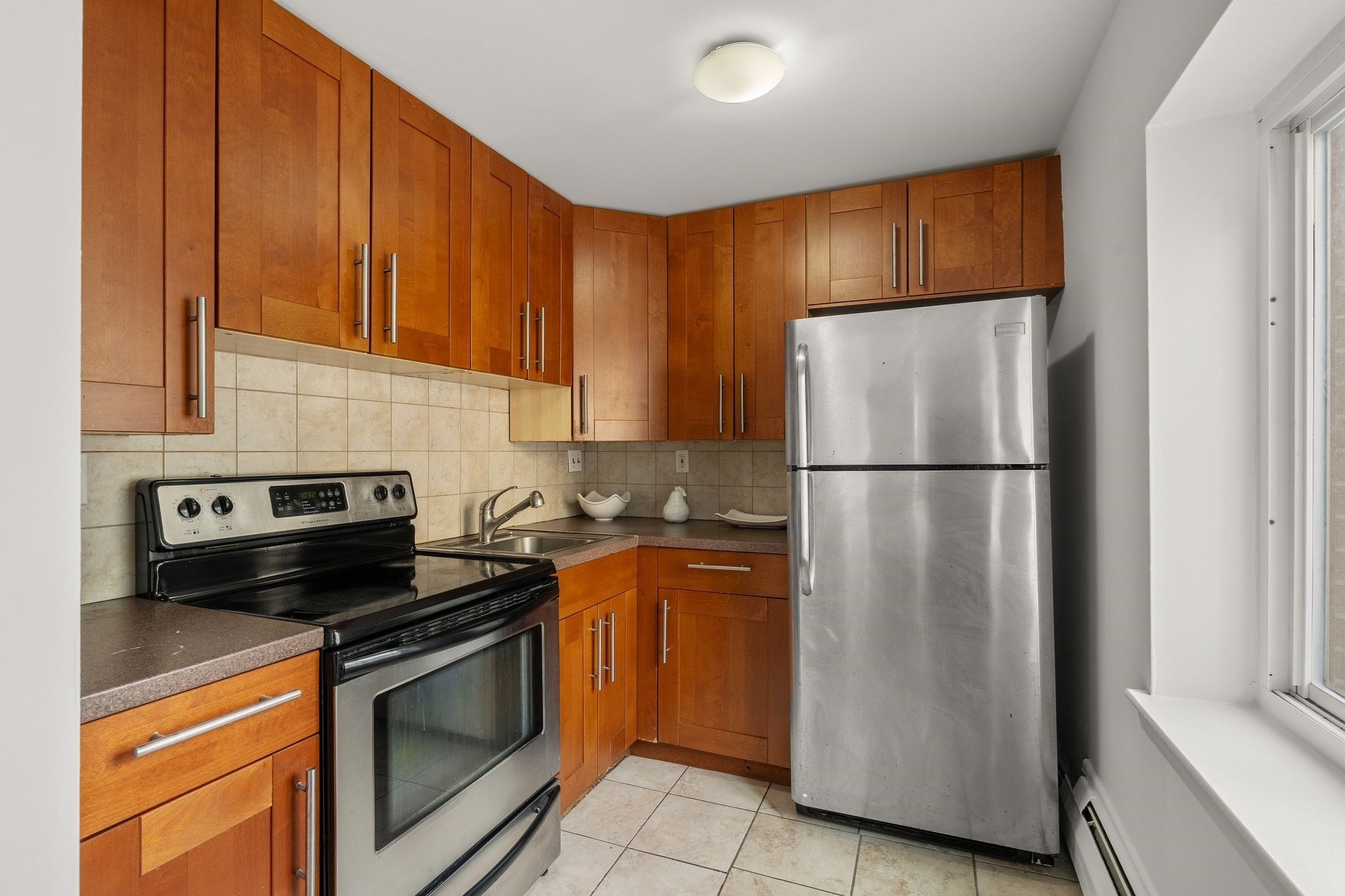 133 Beaconsfield Road, Unit 23 Brookline, MA 02445 - Photo 4 of 18 Gallery Image 4