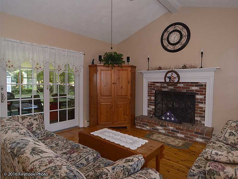 4 Deer Run Cranston, RI 02921 - Photo 7 of 22 Den/Family/Great Room.