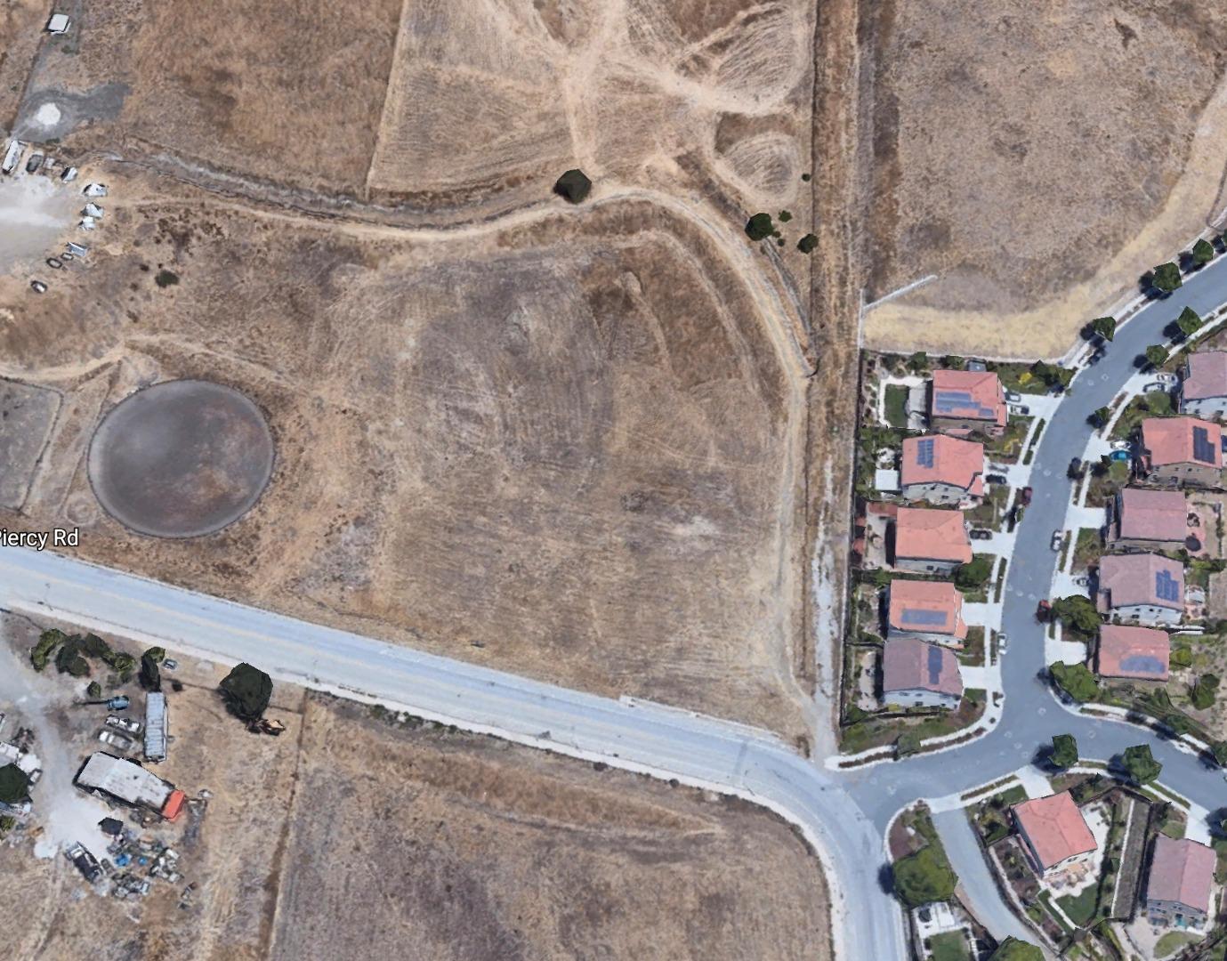 0 Piercy Road San Jose, CA 95138 - Photo 3 of 5 a bathroom with a bathtub