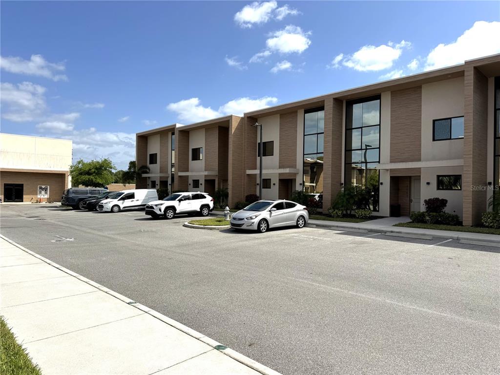 3060 Rockefeller Way, Unit 156 Kissimmee, FL 34747 - Photo 36 of 49 Gallery Image 36