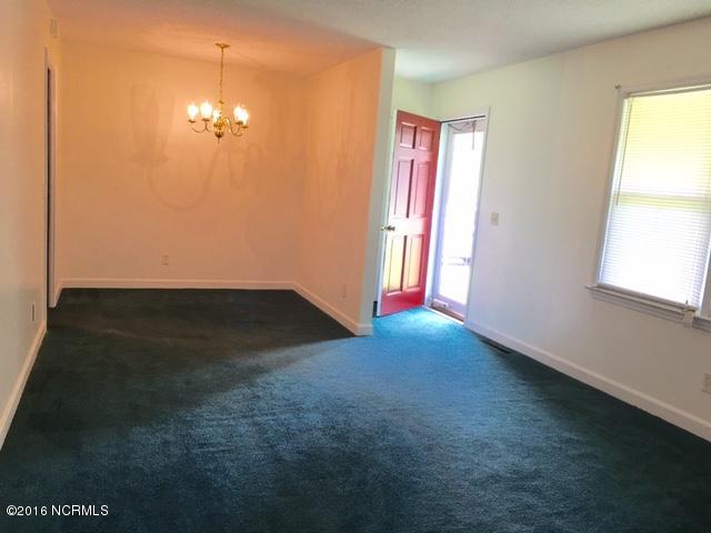 611 Girl Scout Road Kinston, NC 28501 - Photo 8 of 22 611 Girl Scout (lr1)