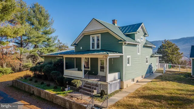 $525,000 | 79 Gunn Lane, Woodstock, VA 22664