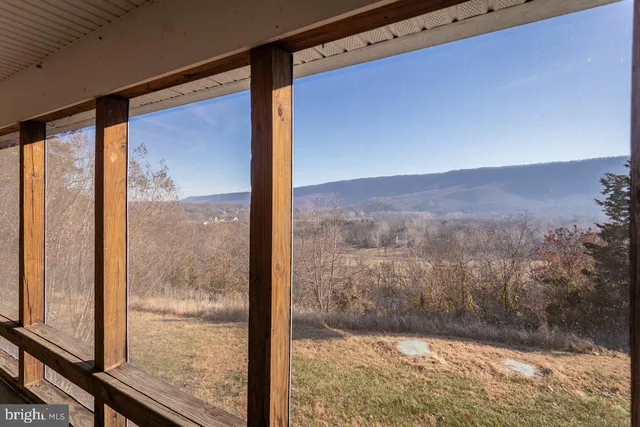 $525,000 | 79 Gunn Lane, Woodstock, VA 22664