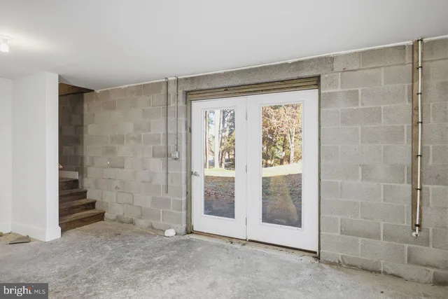 $525,000 | 79 Gunn Lane, Woodstock, VA 22664