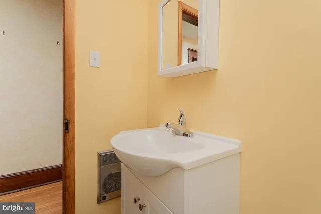 $525,000 | 79 Gunn Lane, Woodstock, VA 22664