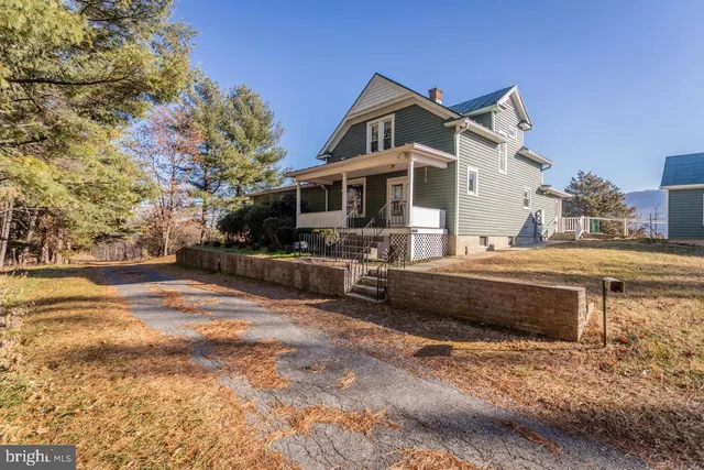 $525,000 | 79 Gunn Lane, Woodstock, VA 22664