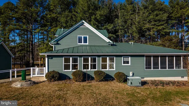 $525,000 | 79 Gunn Lane, Woodstock, VA 22664