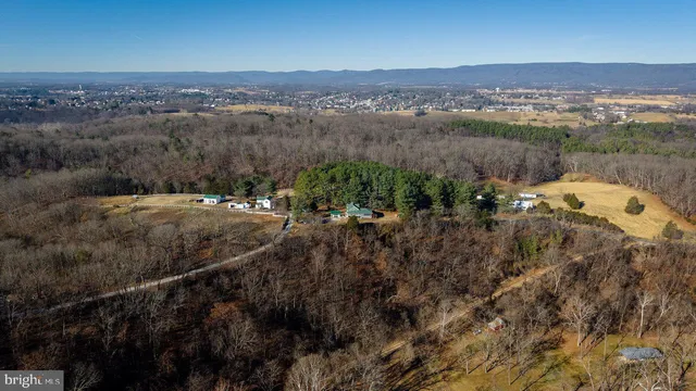 $525,000 | 79 Gunn Lane, Woodstock, VA 22664