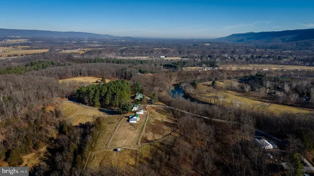 $525,000 | 79 Gunn Lane, Woodstock, VA 22664