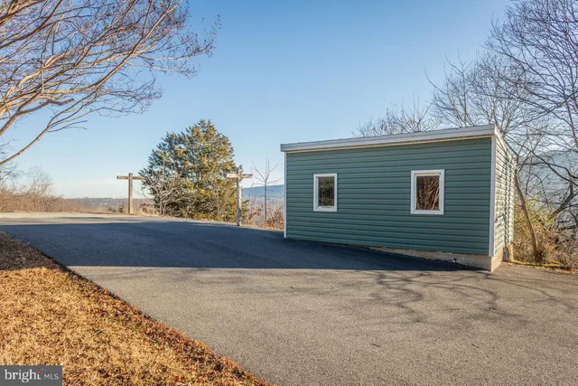 $525,000 | 79 Gunn Lane, Woodstock, VA 22664