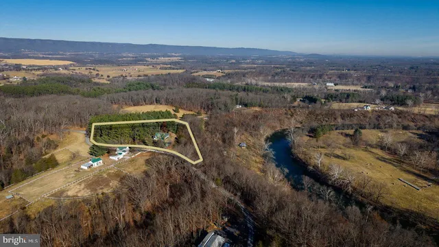 $525,000 | 79 Gunn Lane, Woodstock, VA 22664