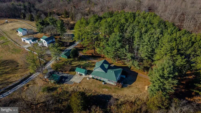 $525,000 | 79 Gunn Lane, Woodstock, VA 22664