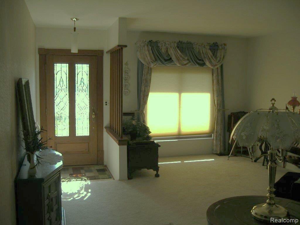 5741 Wedgewood Road Canton, MI 48187 - Photo 2 of 13 Front Entry, Living Room