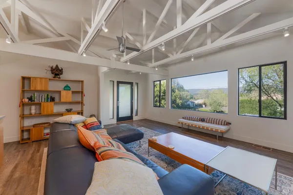 $585,000 | 902 Helen Avenue, Ukiah, CA 95482