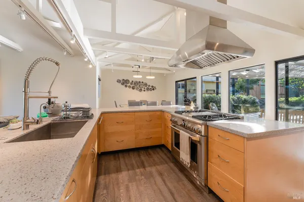 $585,000 | 902 Helen Avenue, Ukiah, CA 95482