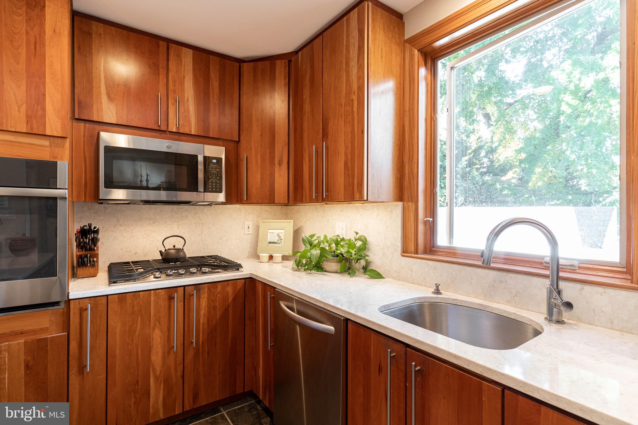 413 West Waverly Road Glenside, PA 19038 - Photo 9 of 22