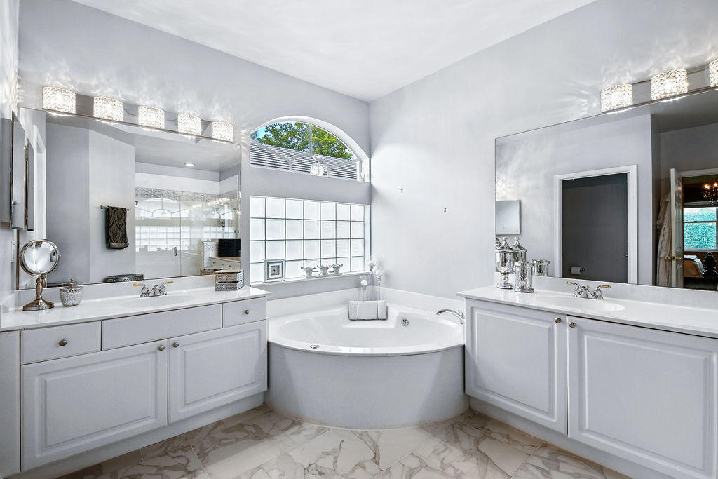 10037 Lexington Estates Boulevard Boca Raton, FL 33428 - Photo 21 of 36 21