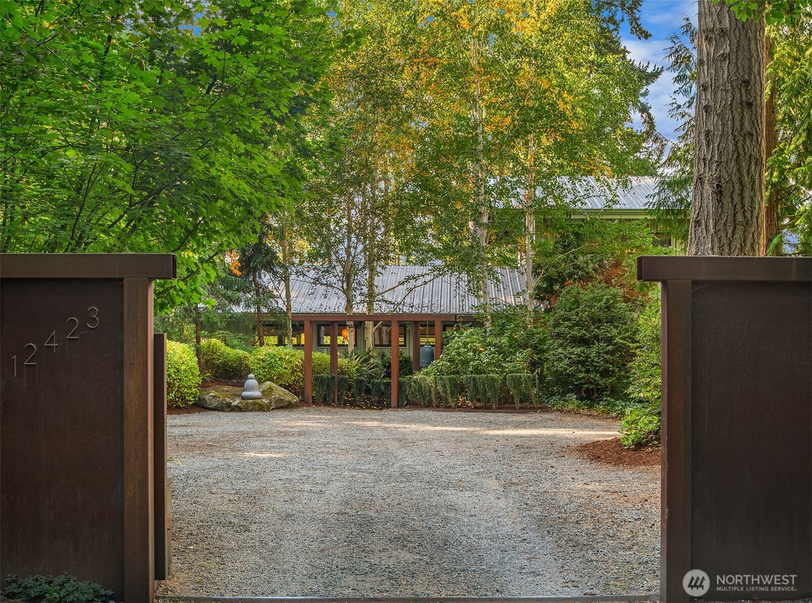 12423 Southwest 151st Street Vashon, WA 98070 - Photo 4 of 40