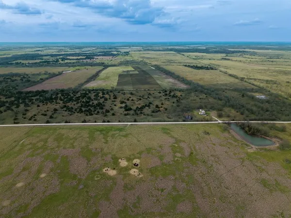 a view of a pathway both side of ocean