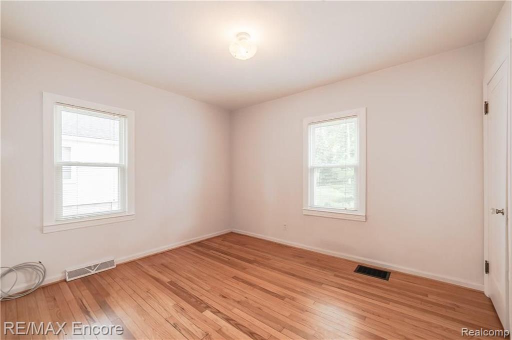2865 Devondale Road Rochester Hills, MI 48309 - Photo 14 of 38