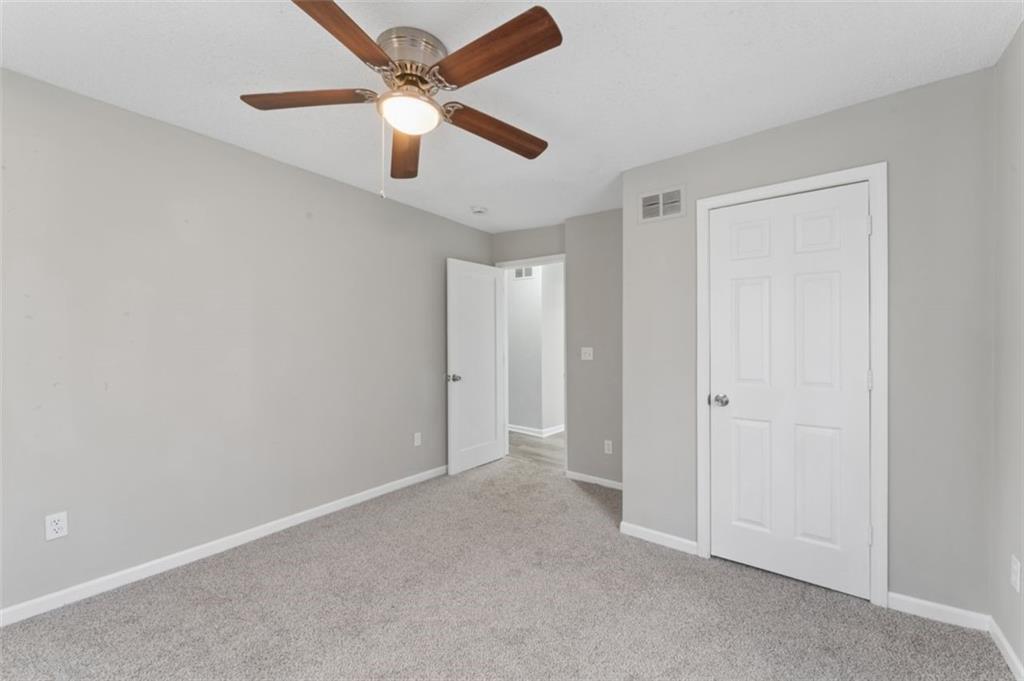 2200 South Hall Road Independence, MO 64052 - Photo 17 of 40