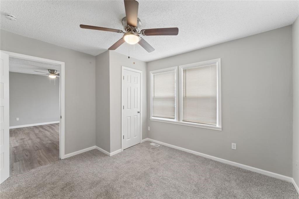 2200 South Hall Road Independence, MO 64052 - Photo 22 of 40