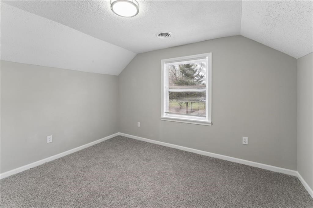 2200 South Hall Road Independence, MO 64052 - Photo 25 of 40