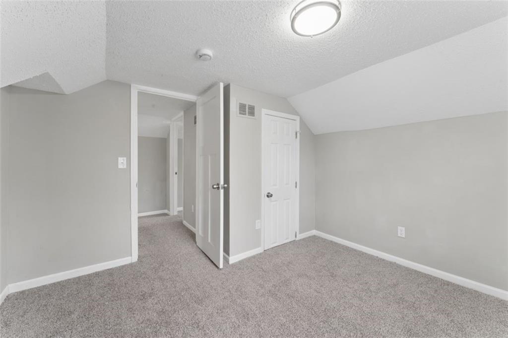 2200 South Hall Road Independence, MO 64052 - Photo 27 of 40