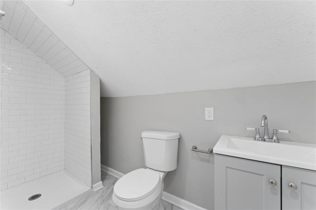 2200 South Hall Road Independence, MO 64052 - Photo 28 of 40