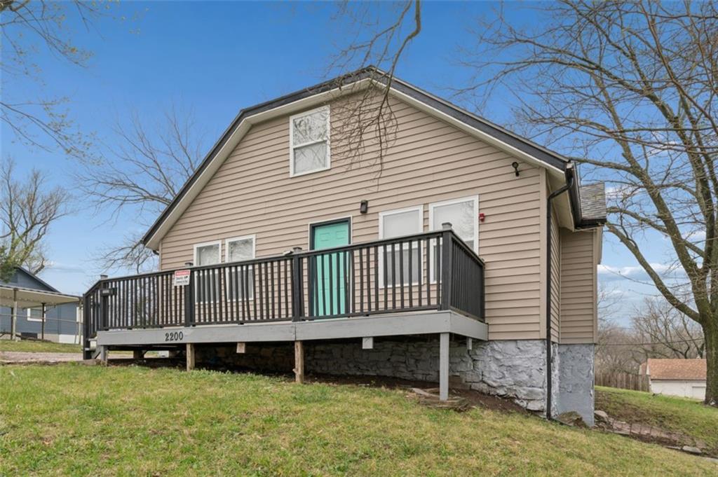 2200 South Hall Road Independence, MO 64052 - Photo 3 of 40