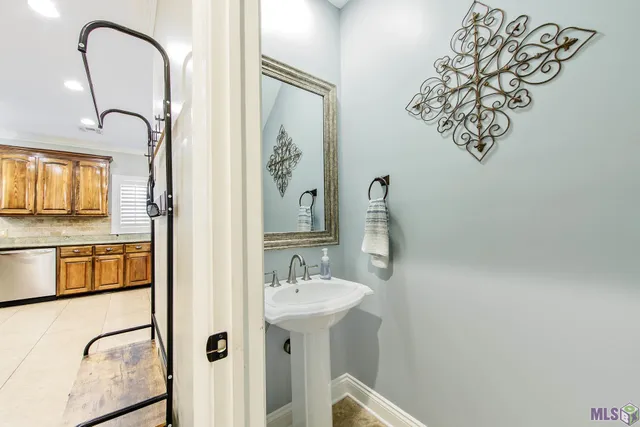 $490,000 | 251 Beulah Louise Drive, Gray, LA 70359