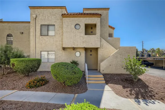 $1,100 | 2977 Juniper Hills Boulevard, Unit 202, Las Vegas, NV 89142