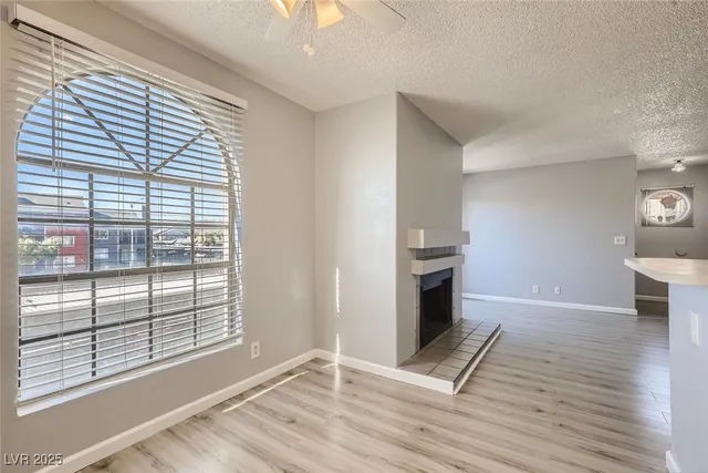 $1,100 | 2977 Juniper Hills Boulevard, Unit 202, Las Vegas, NV 89142
