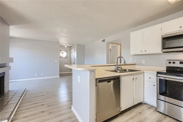 $1,100 | 2977 Juniper Hills Boulevard, Unit 202, Las Vegas, NV 89142