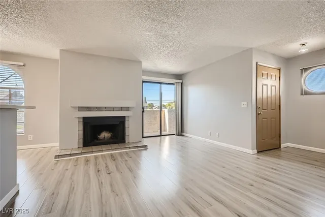 $1,100 | 2977 Juniper Hills Boulevard, Unit 202, Las Vegas, NV 89142