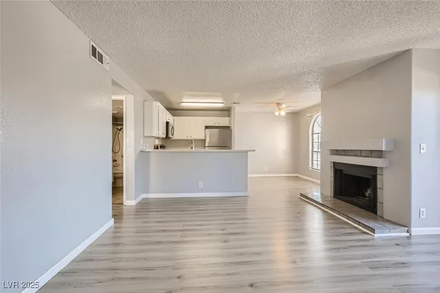 $1,100 | 2977 Juniper Hills Boulevard, Unit 202, Las Vegas, NV 89142