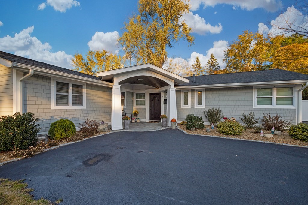 7 Clara Road Framingham, MA 01701 - Photo 1 of 34