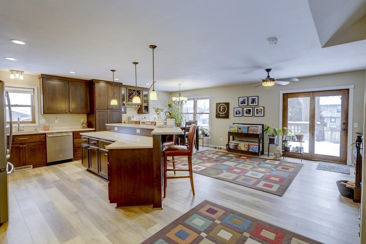 411 Butternut Drive Oregon, WI 53575 - Photo 5 of 36