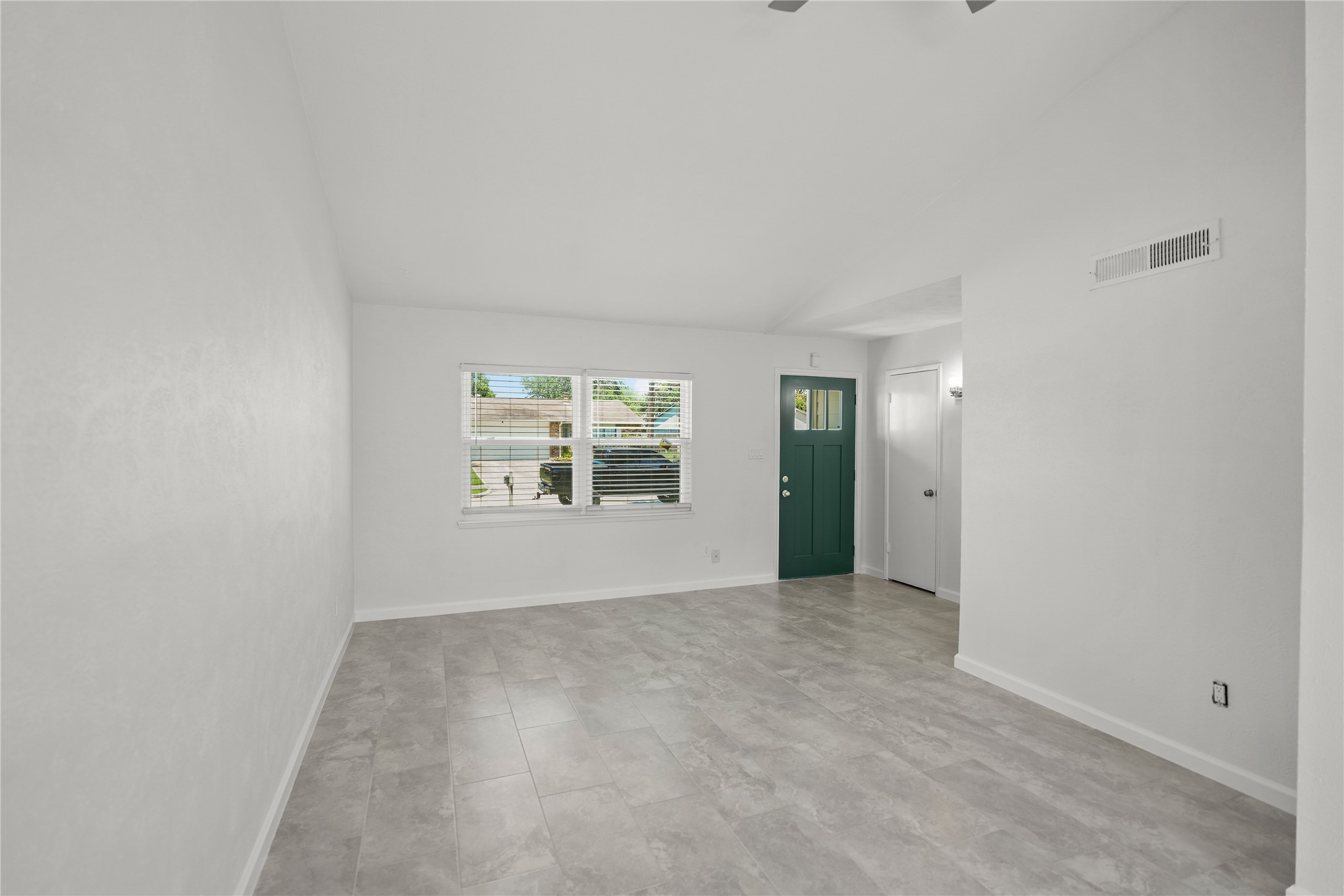 6610 Blue Ridge Drive Richmond, TX 77469 - Photo 6 of 24