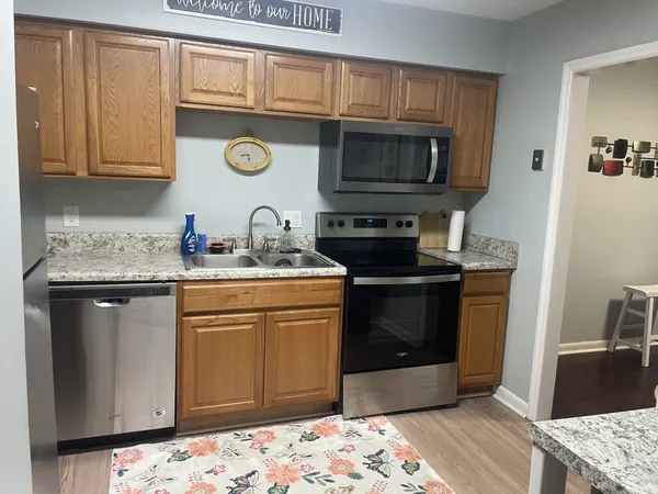 $2,200 | 555 North Dupont Avenue, Unit D94, Madison, TN 37115