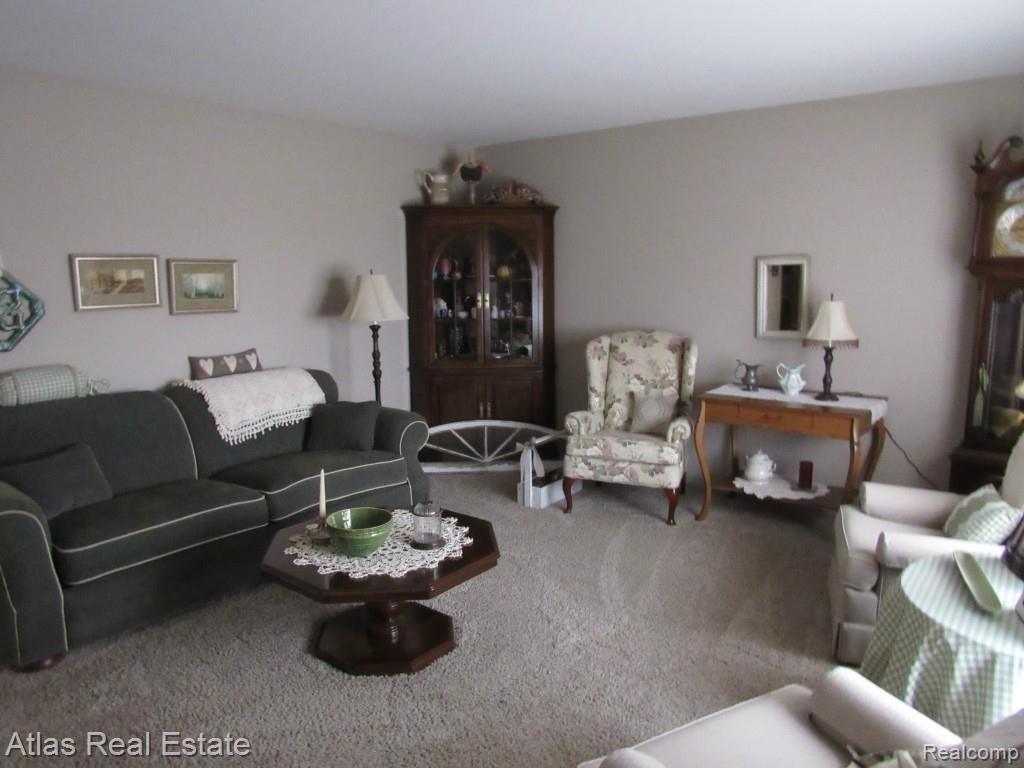 9119 Green Road Goodrich, MI 48438 - Photo 12 of 18 IMG_0459.jpg