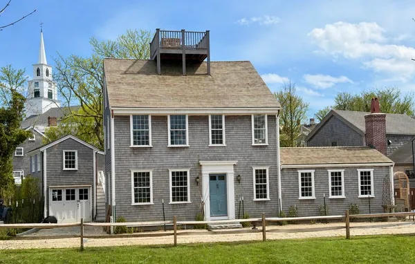 $10,850,000 | 6 Gull Island Lane, Nantucket, MA 02554